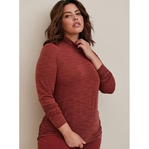 Torrid Orange Red Lyocell Turtleneck Long Sleeve Active Tee Light Weight 1X - Picture 1 of 7